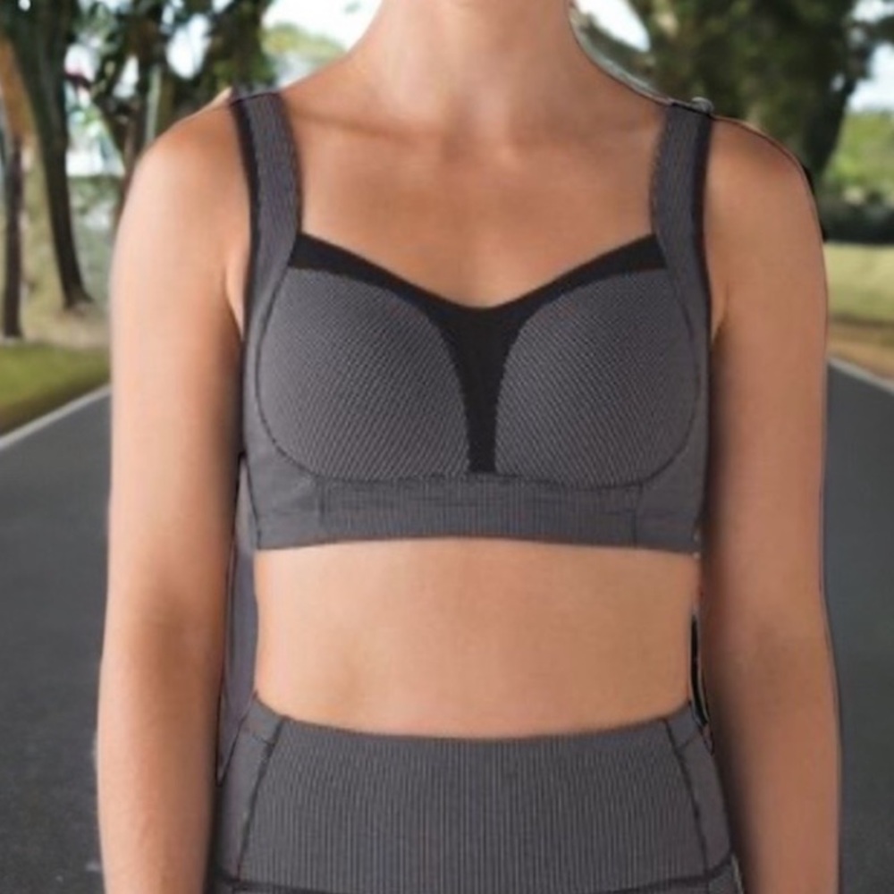 Lululemon Ta Ta Tamer Bra lll